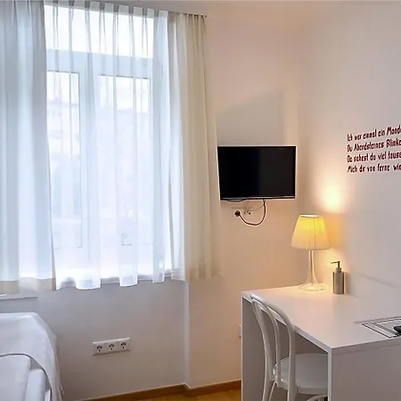Rueckert 3* Graz